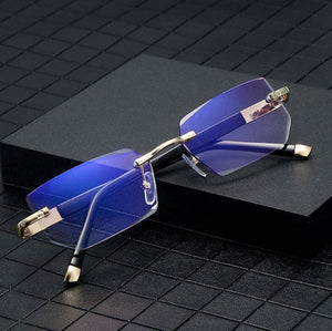 Ochelari Inteligenți 3-în-1 RayPro™: Vedere Perfectă la Orice Distanță | Lentile Auto-Reglabile cu Filtru Lumină Albastră | Ideali pentru Condus | CADOU Toc din Piele + 30 Zile Testare Fără Risc